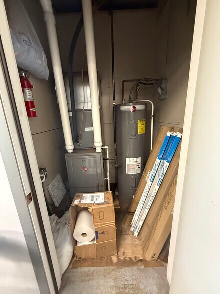 More Photos Of 1137 S Stephenson Ave, Iron Mountain Specialty For Sale