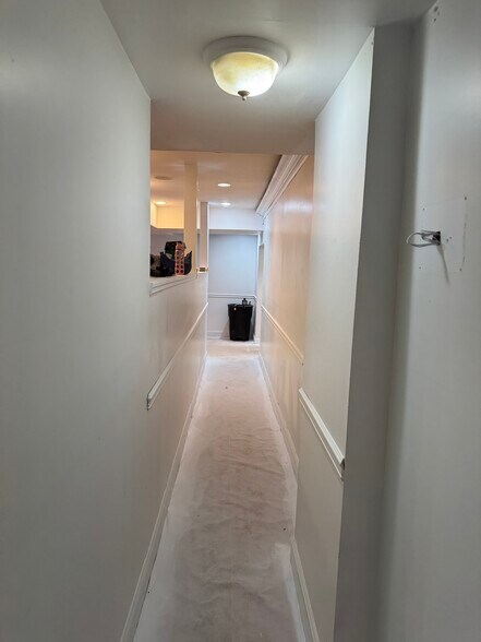 More Photos Of 655 Broadway, Massapequa Storefront Retail Residential For Lease