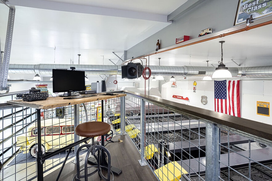 More Photos Of 1079 Aquidneck Ave, Middletown Industrial For Sale
