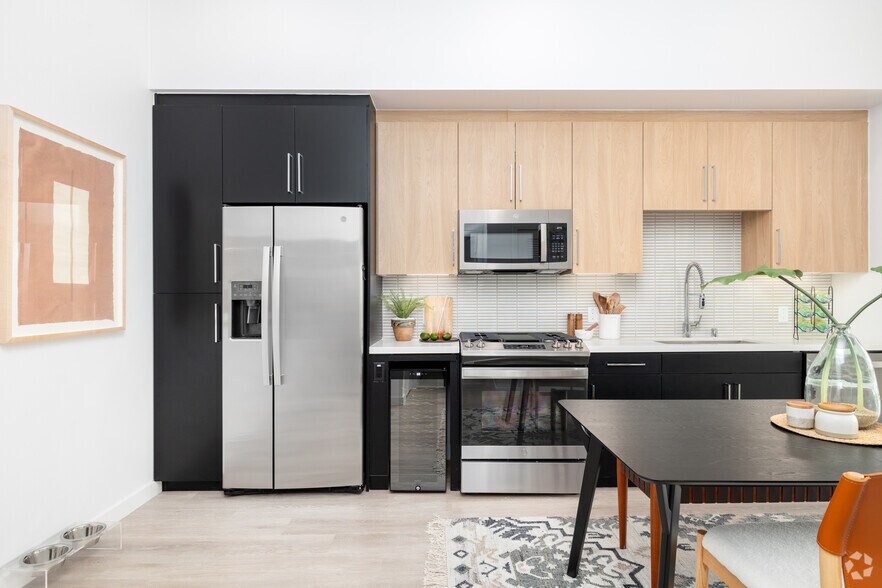 More Photos Of 5935 W Pico Blvd, Los Angeles Apartments For Lease