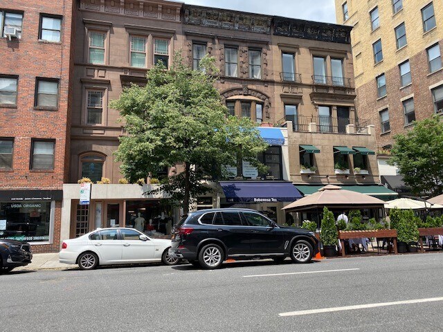 More Photos Of 1300 Madison Ave, New York Storefront Retail Office For Lease