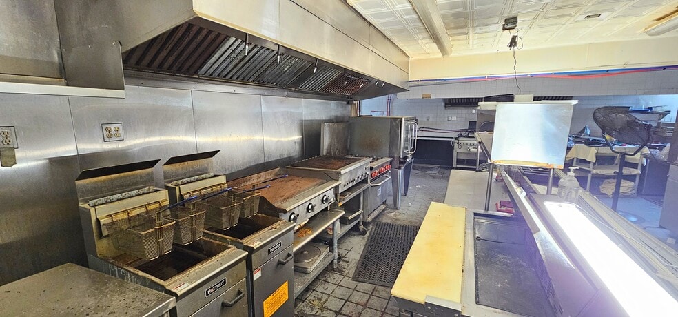 More Photos Of 763 White Horse Pike, Atco Restaurant For Sale