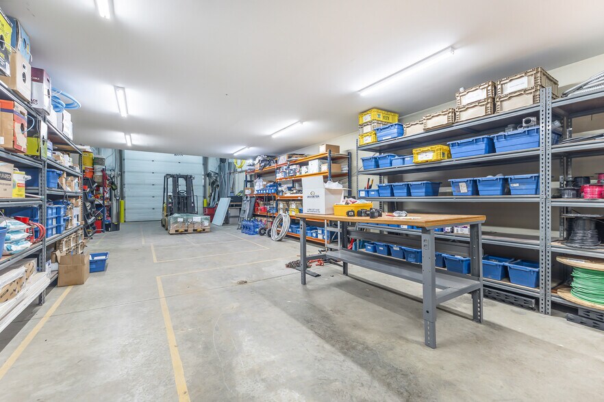 More Photos Of 11470 Industrial Dr, Galena Warehouse For Sale
