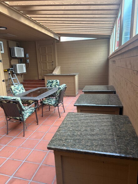 More Photos Of 1540 S Coast Hwy, Laguna Beach Office For Lease