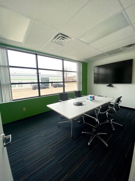 More Photos Of 5960 S 57th St, Lincoln Office For Lease
