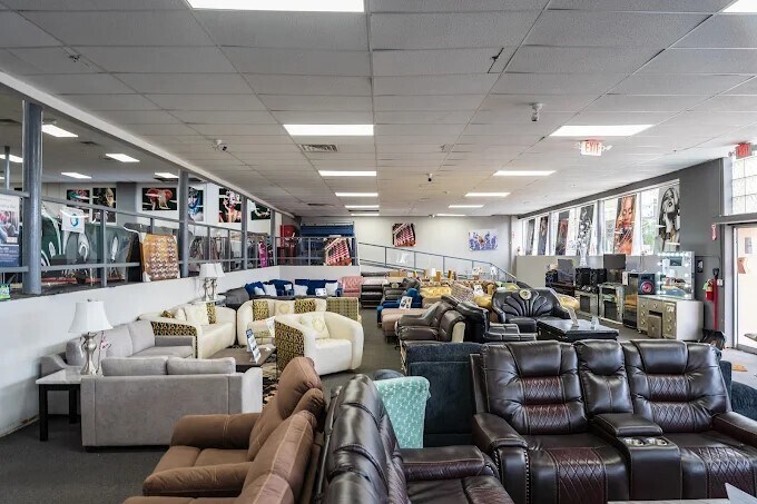 More Photos Of 130 E Baltimore Ave, Lansdowne General Retail For Sale