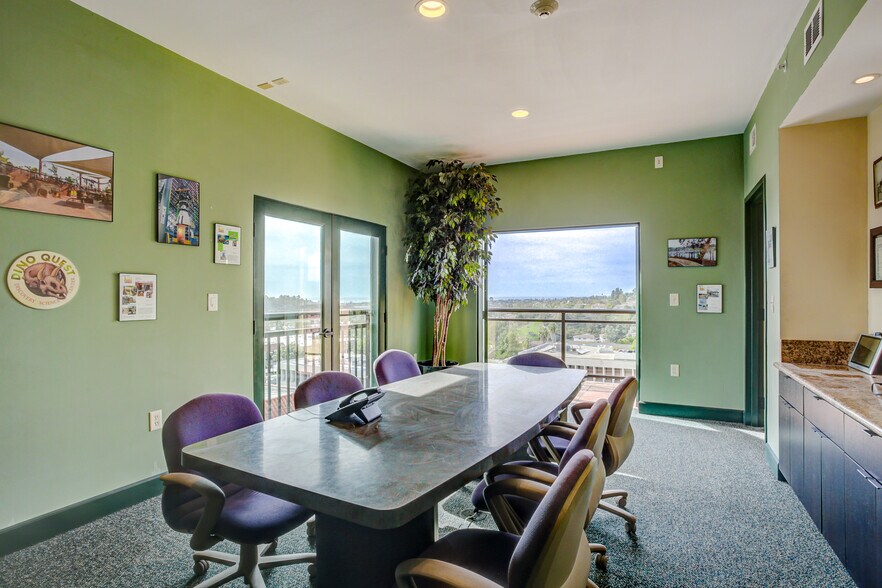 More Photos Of 2180 S El Camino Real, Oceanside Office For Sale