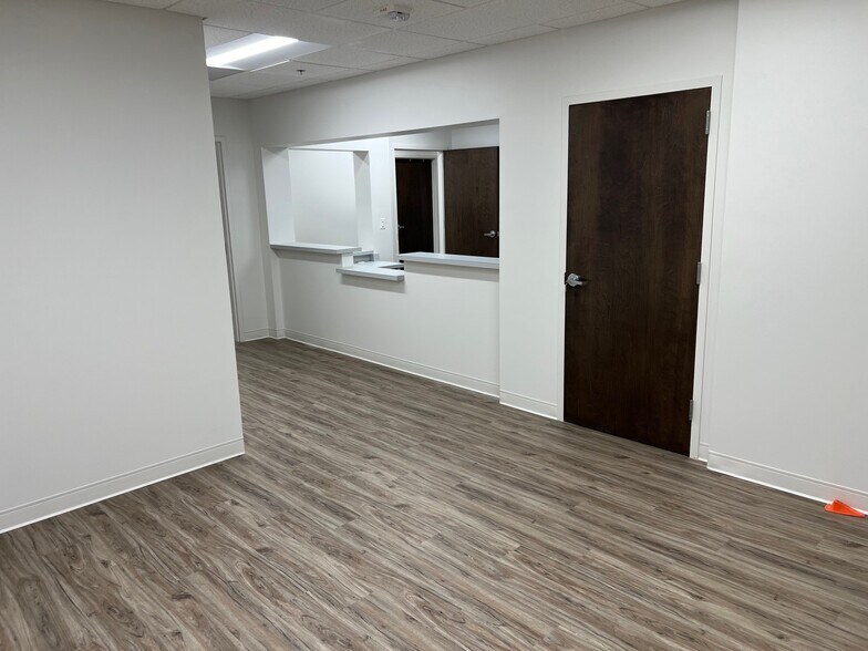 More Photos Of 8401 Medical Plaza Dr, Charlotte Medical For Lease
