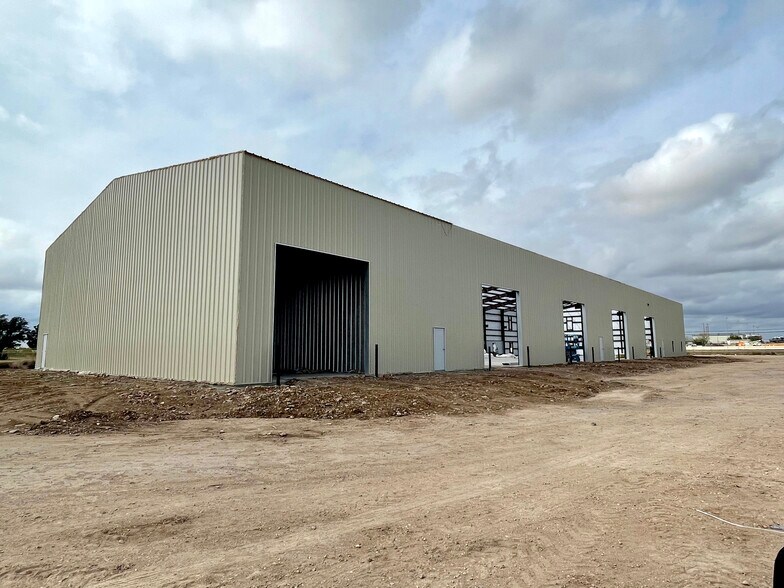 More Photos Of 9817 Interstate 20, Midland Industrial For Lease