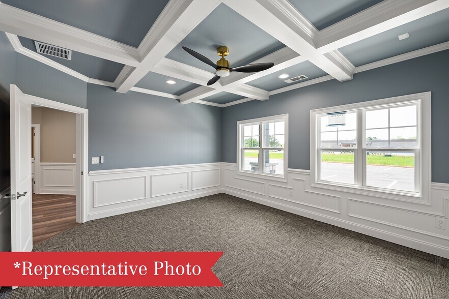 More Photos Of 1060 Garland Dr, Bogart Office For Sale