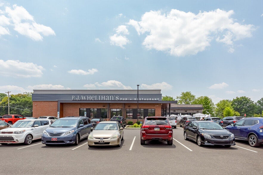 More Photos Of 101 Easton Rd, Horsham Township Restaurant For Sale