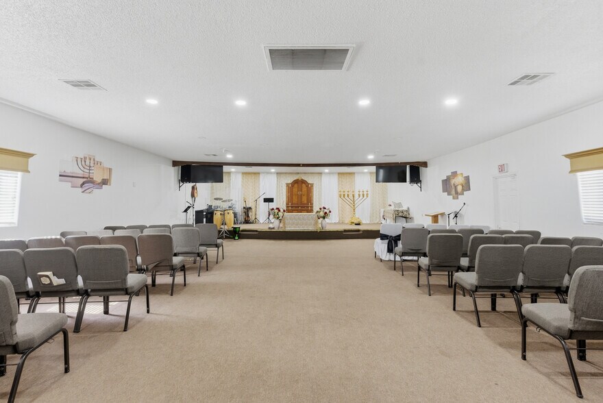 More Photos Of 375 C St, Arvin Specialty For Sale