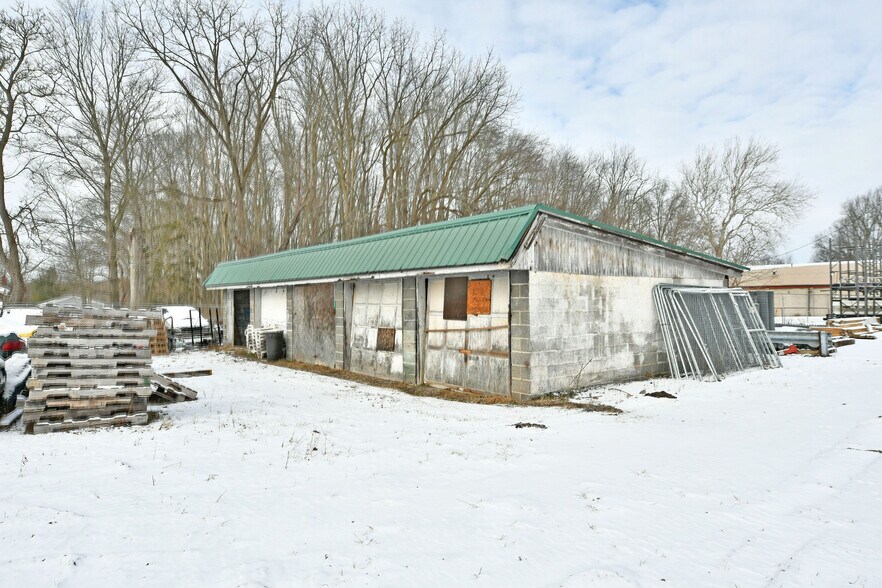 More Photos Of 8817 State Route 45, North Bloomfield Auto Repair For Sale