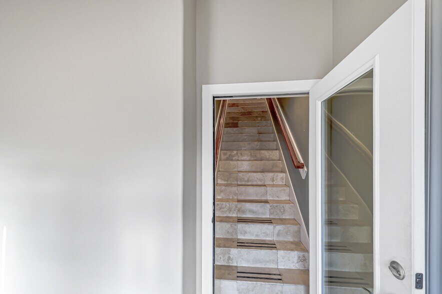 More Photos Of 607 Park Grove Dr, Katy Medical For Lease