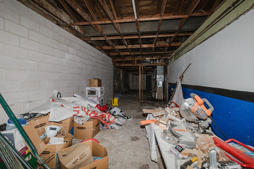 More Photos Of 3117 E 13th St, Wichita Freestanding For Sale