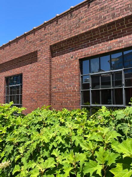 More Photos Of 11 Lea Ave, Nashville Unknown For Lease