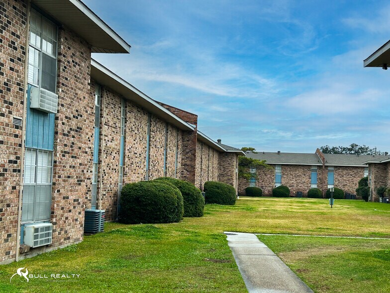 More Photos Of 317 Guilbeau Rd, Lafayette Apartments For Sale