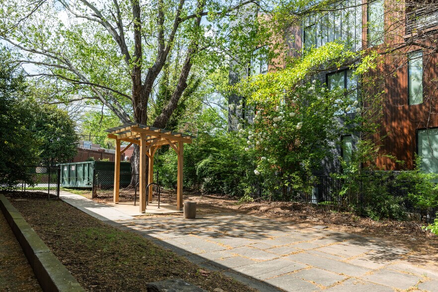 More Photos Of 208 St Marys St, Raleigh Loft Creative Space For Lease