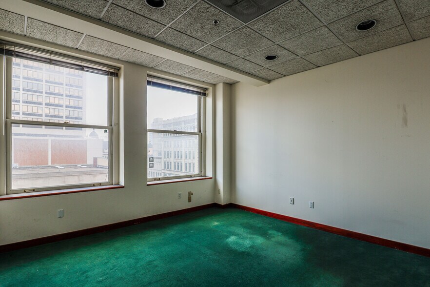 More Photos Of 108-122 W Jefferson St, Syracuse Office Residential For Sale