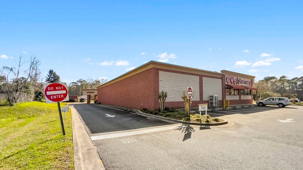 More Photos Of 1390 S Jefferson St, Monticello Drugstore For Sale