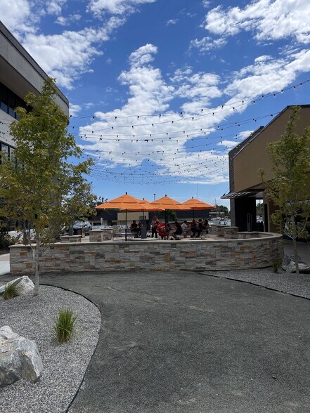 More Photos Of 3333 S Wadsworth Blvd, Lakewood Unknown For Lease