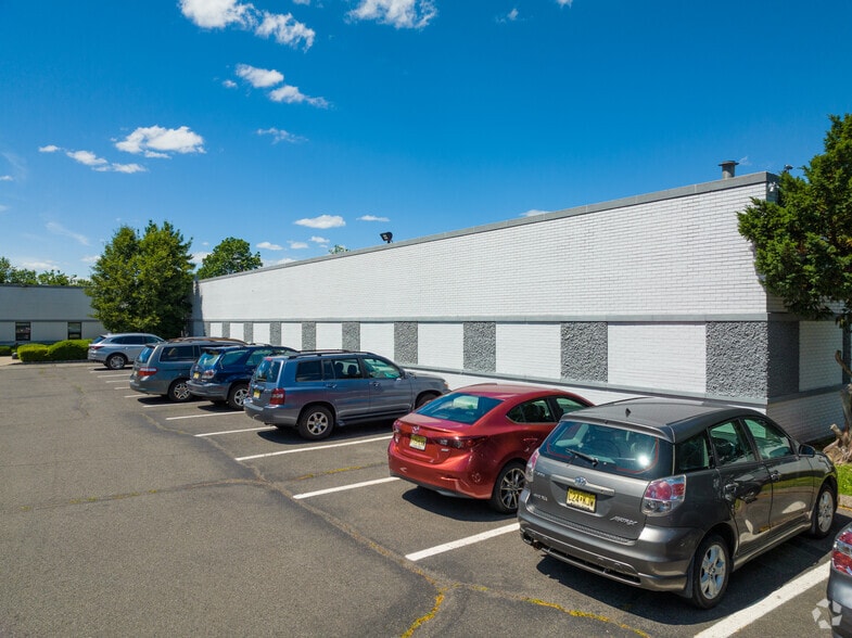 Primary Photo Of 1 Lisbon St, Clifton Distribution For Sale