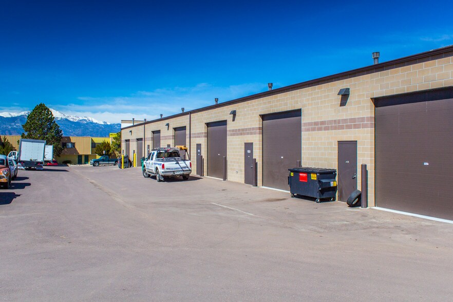 More Photos Of 4615 Town Center Dr, Colorado Springs Warehouse For Lease