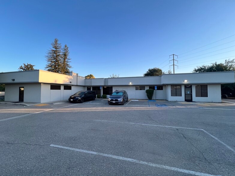 Primary Photo Of 4000 San Dimas St, Bakersfield General Retail For Sale