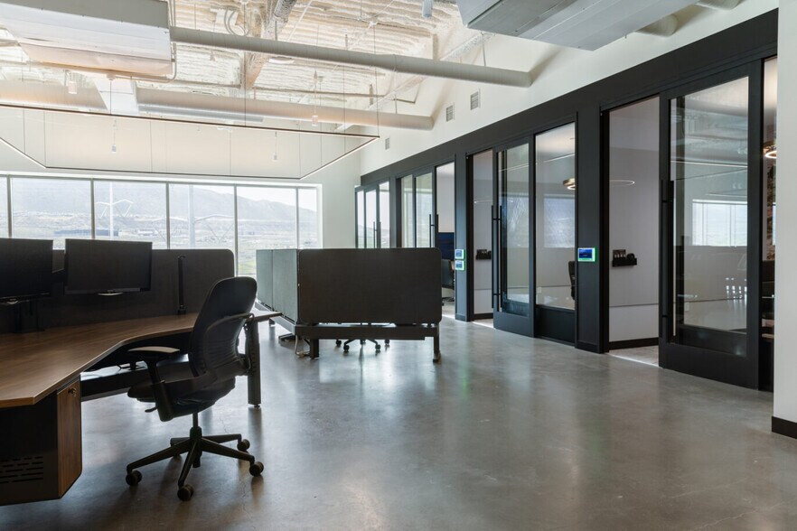 More Photos Of 344 W 13800 S, Draper Office For Lease