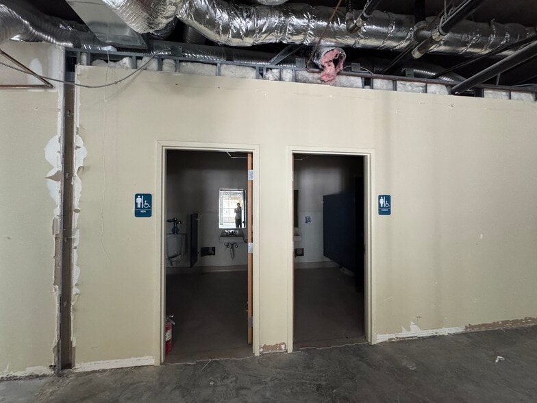 More Photos Of 1435 India St, San Diego Apartments For Lease