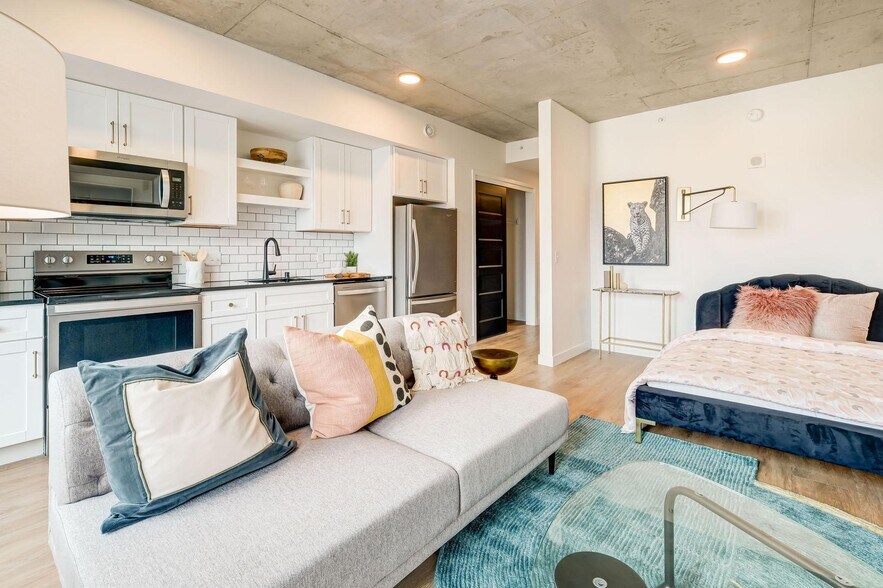 More Photos Of 615 S 8th St, Minneapolis Apartments For Lease