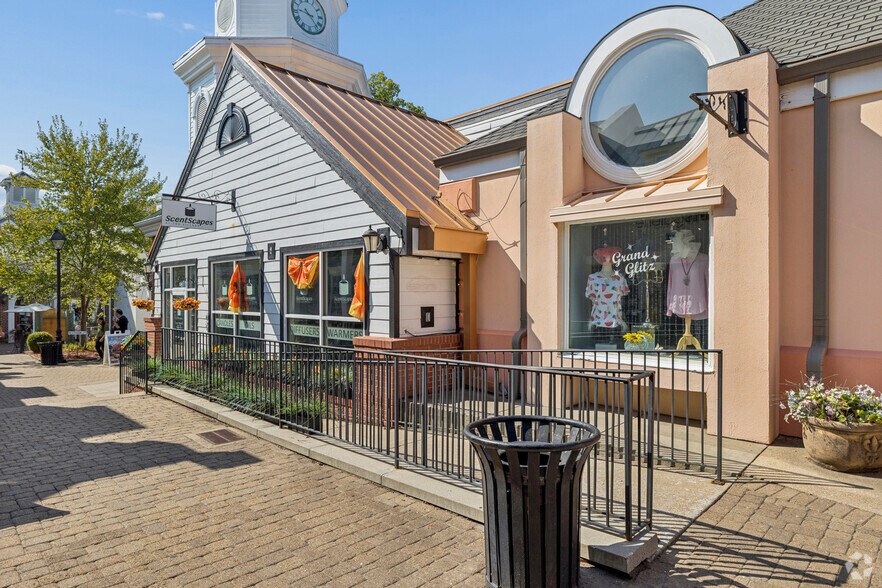 More Photos Of 2800 W 76 Country Blvd, Branson Coworking Space