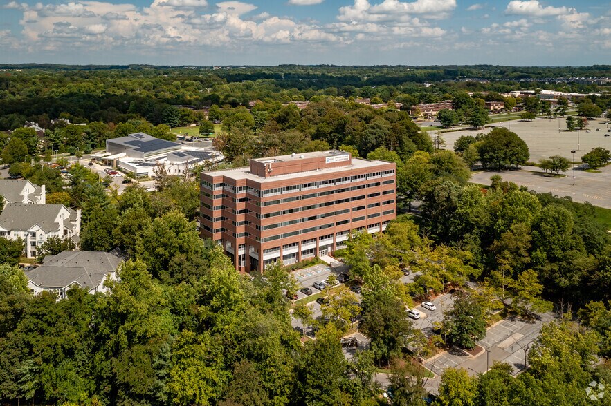 More Photos Of 18310 Montgomery Village Ave, Gaithersburg Coworking Space