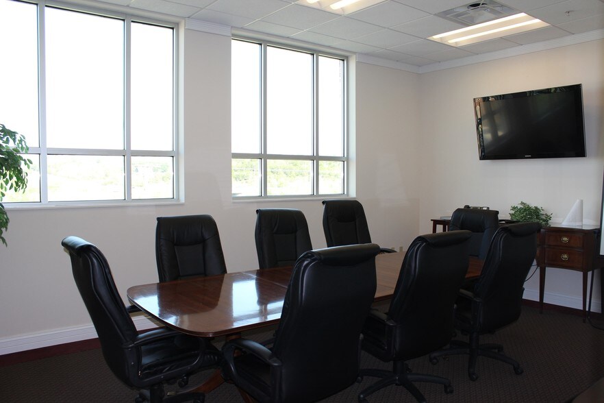 More Photos Of 9721 Cogdill Rd, Knoxville Office For Lease