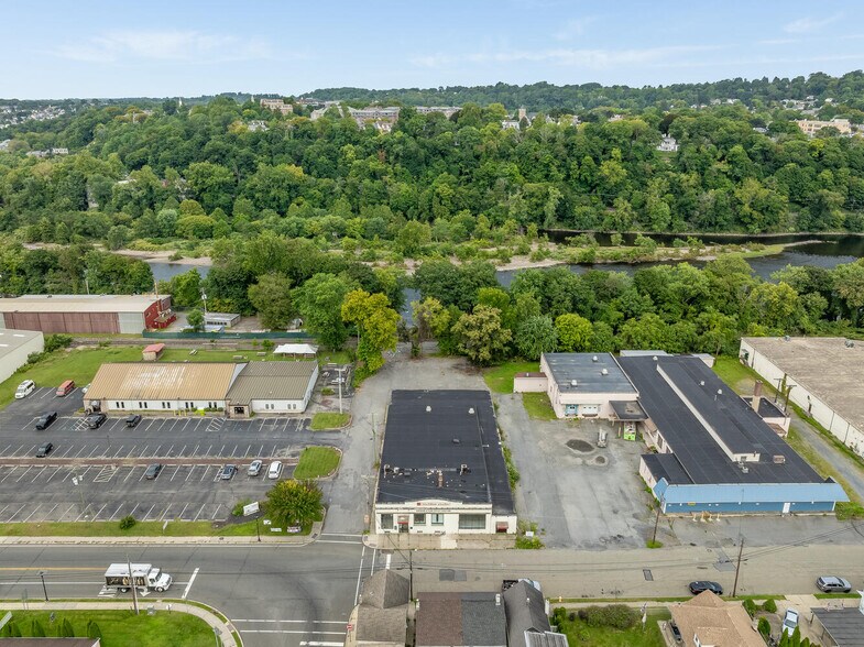 More Photos Of 81 Broad St, Phillipsburg Loft Creative Space For Sale