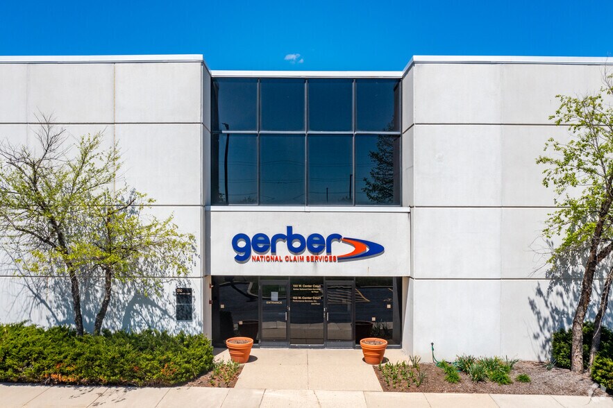More Photos Of 120-160 W Center Ct, Schaumburg Office For Lease