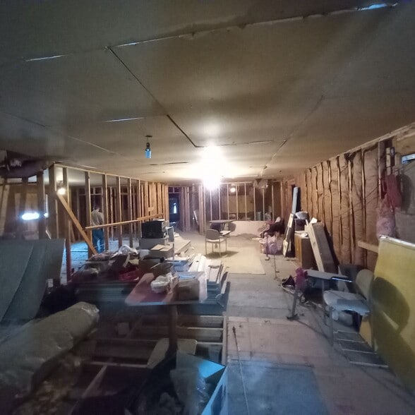 More Photos Of 6001 State St, East Saint Louis Restaurant For Sale