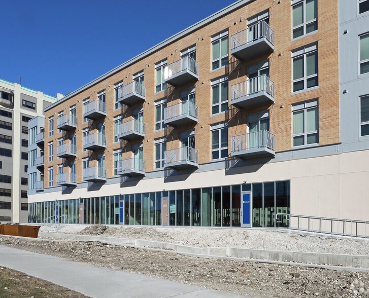 More Photos Of 1320 S 1st St, Milwaukee Apartments For Lease