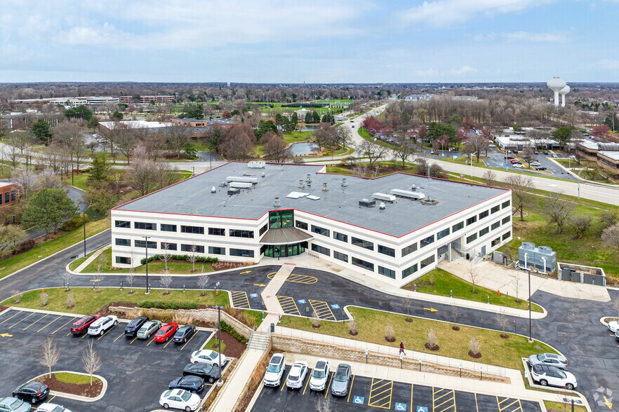 More Photos Of 387 Shuman Blvd, Naperville Medical For Sale