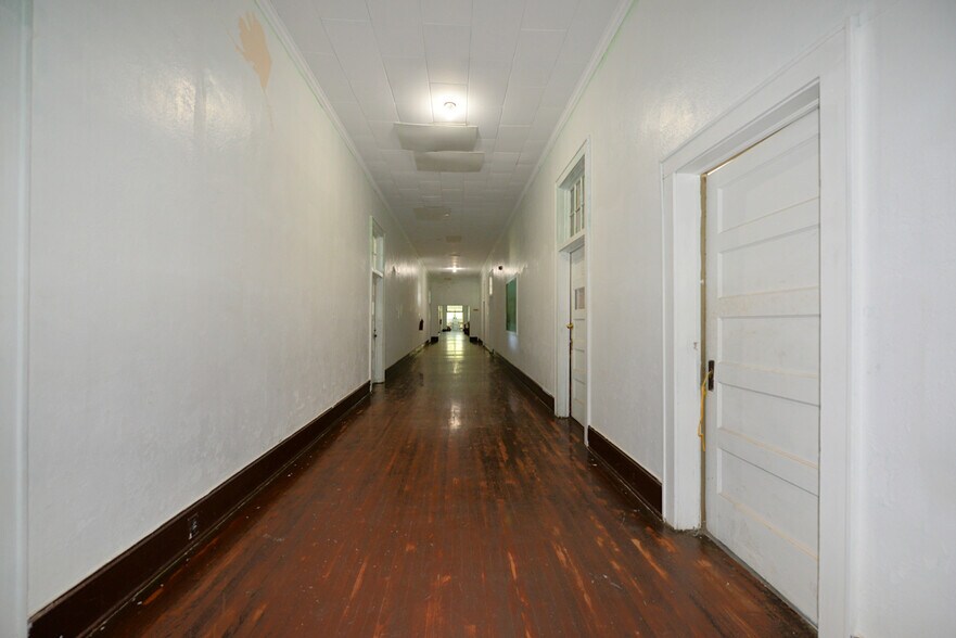 More Photos Of 156 School Rd, Mill Spring Office For Lease