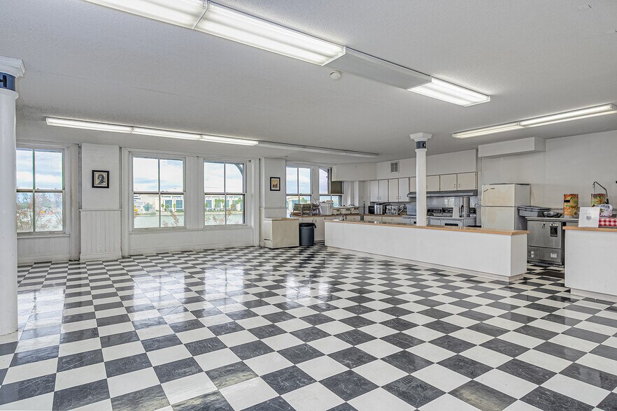 More Photos Of 100 E Bay St, Savannah Lodge Meeting Hall For Sale