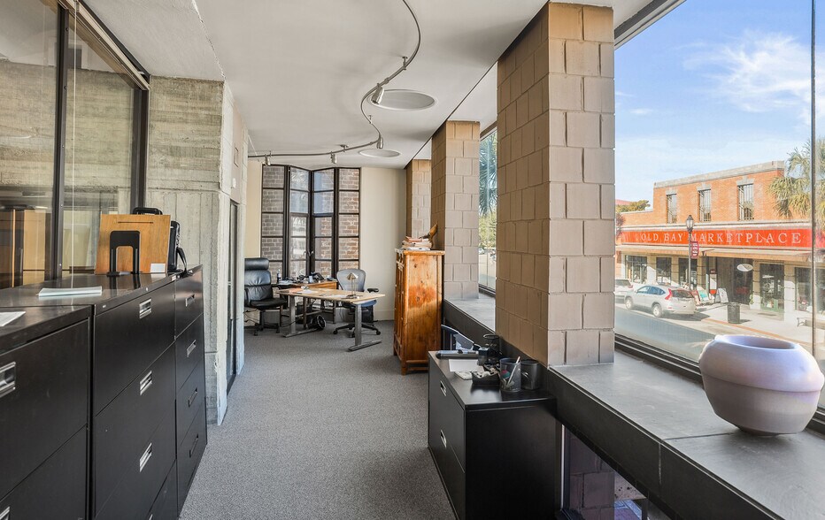 More Photos Of 916 Bay St, Beaufort Office For Sale