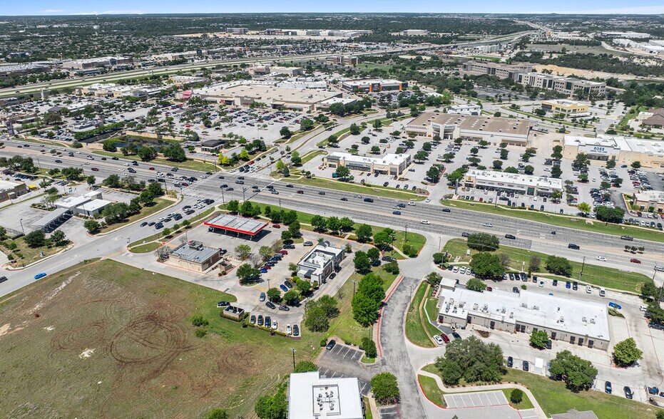 More Photos Of 1890 Ranch - 1335 E Whitestone Blvd, Cedar Park, Cedar Park General Retail For Lease