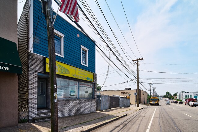 More Photos Of 2128 Jericho Tpke, Garden City Park Office Residential For Sale