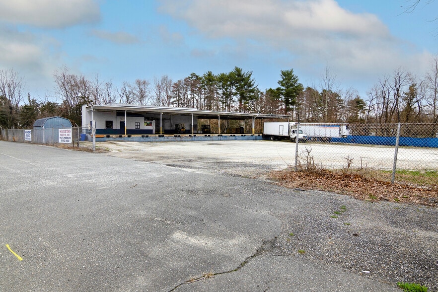 More Photos Of 344 Main Rd, Vineland Freestanding For Sale