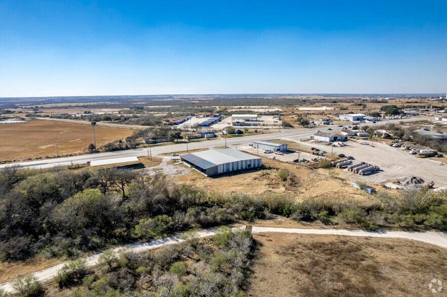 More Photos Of 1457 S Highway 181, Karnes City Warehouse For Sale