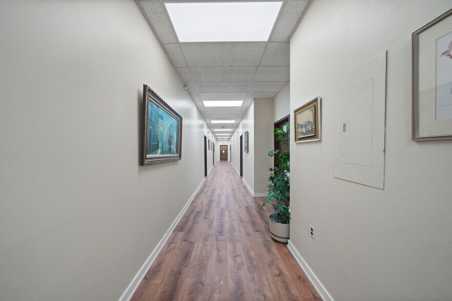 More Photos Of 75 Armour Pl, Dumont Manufacturing For Sale