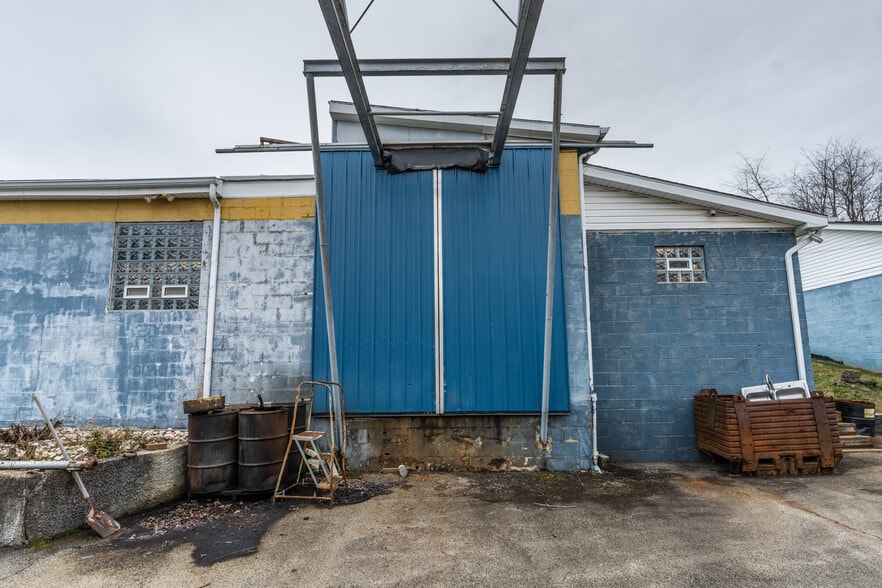 More Photos Of 1666 Business Route 66, Greensburg Manufacturing For Sale