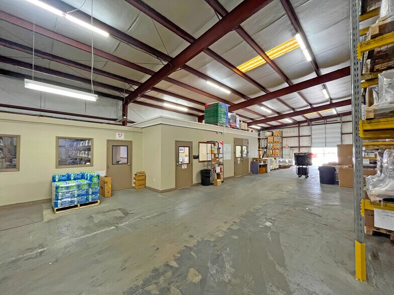More Photos Of 449 E Suber Rd, Greer Service For Lease