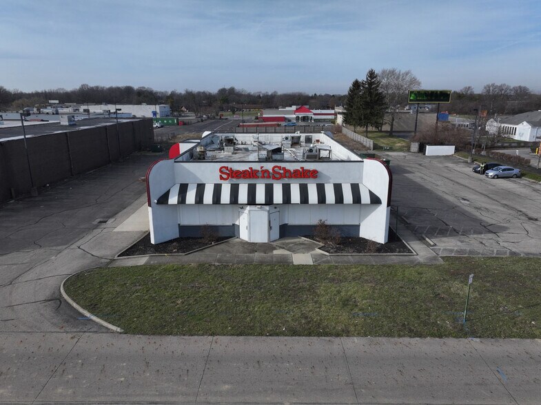 More Photos Of 2441 S Hamilton Rd, Columbus Fast Food For Lease